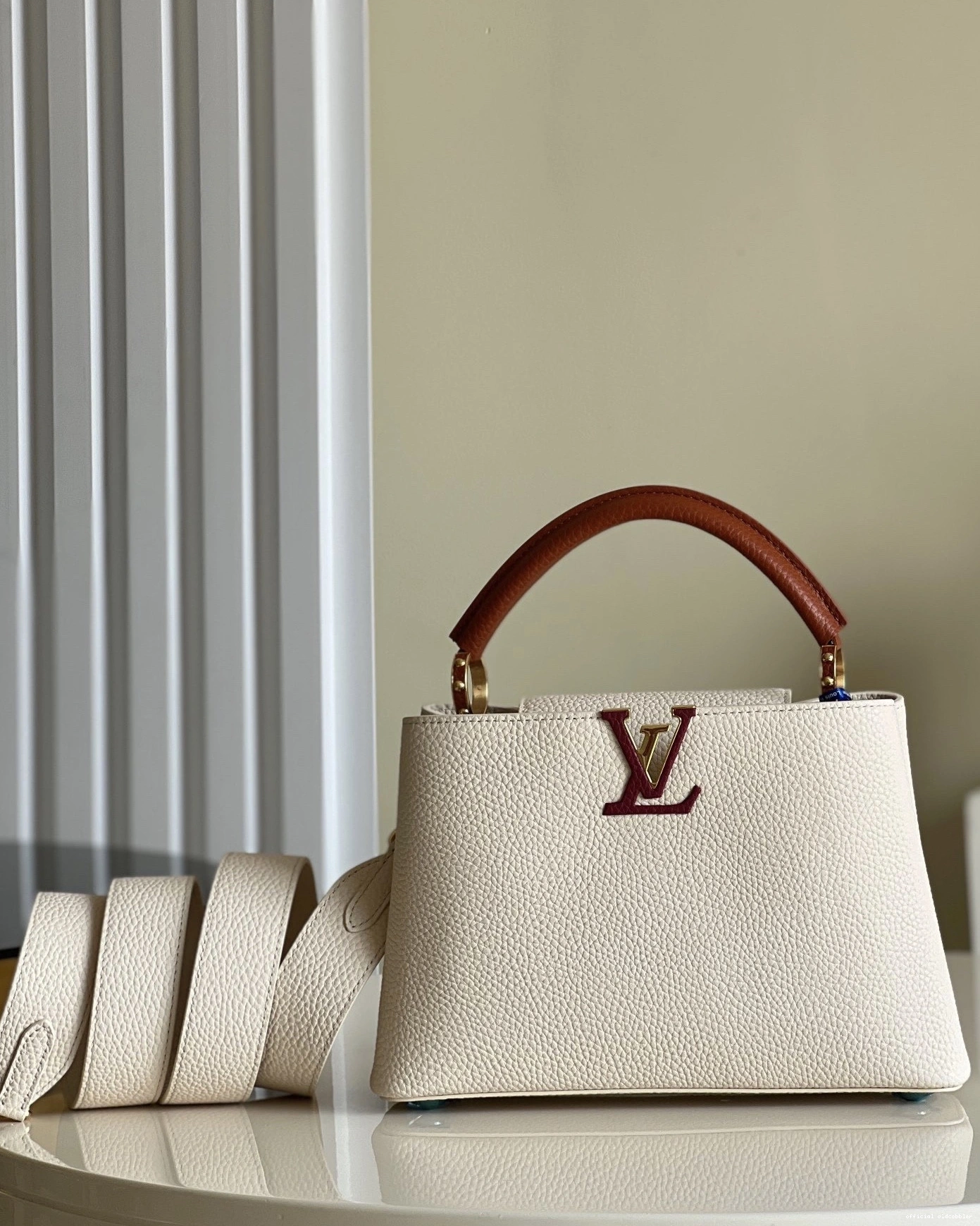 Official oldcobbler LOUIS CAPUCINES VUITTON BB 0819